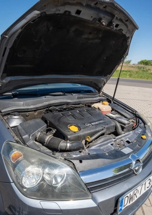 Opel Astra cena 9400 przebieg: 349000, rok produkcji 2006 z Iława małe 326